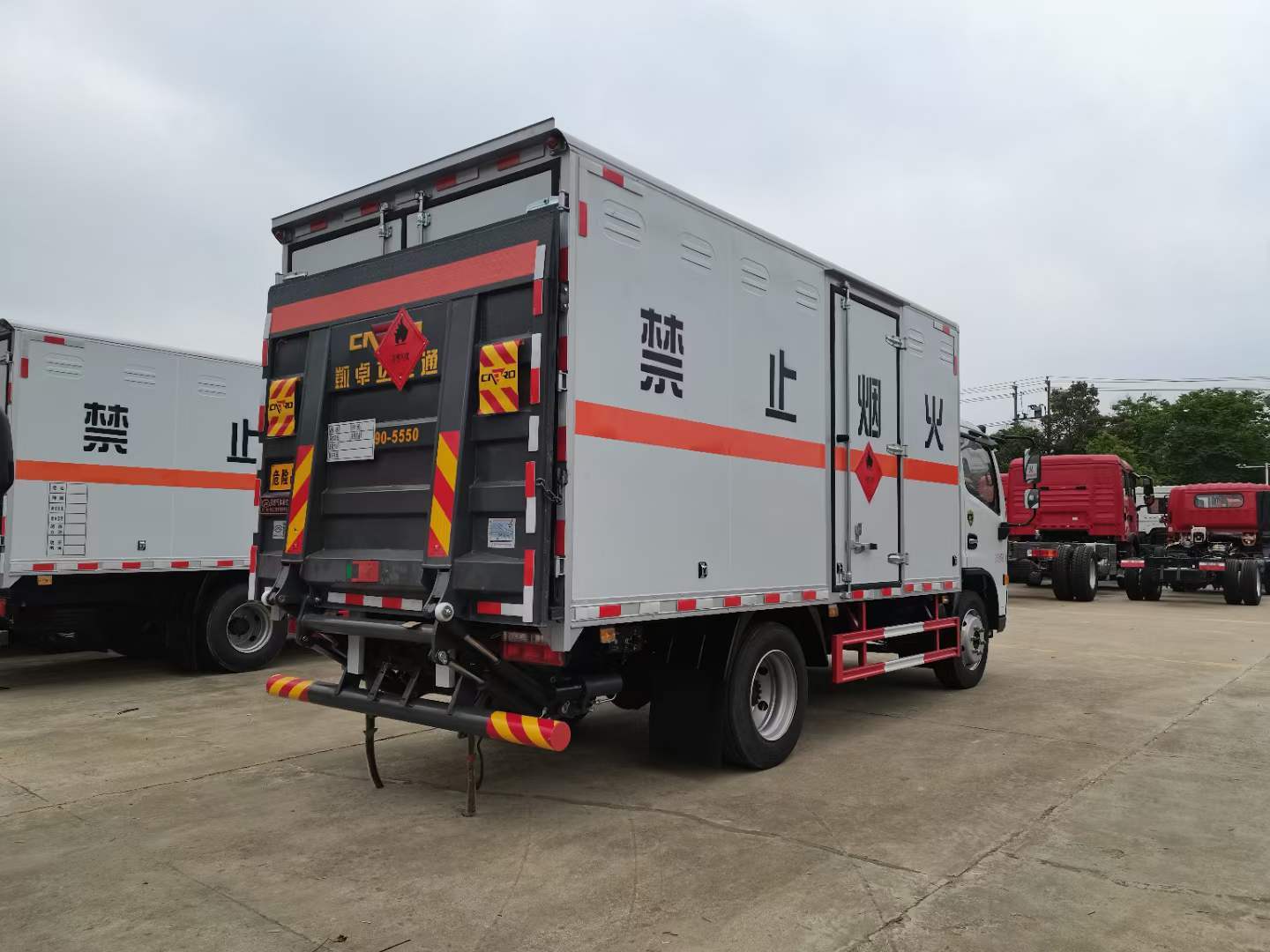 限高架环境中的移动合规器 在急救车操作逻辑启发下的厢长故障前安全着陆方案 — JZ-S202 系统可同见于易燃2类与3类危物货箱的基础操作说明