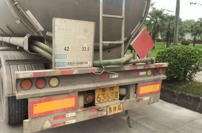 危险边缘 危险品运输车司机犯困，将方向盘交给C1驾照同伴的荒唐一幕